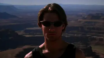 Backdrop to the movie "Mission: Impossible II" #638506