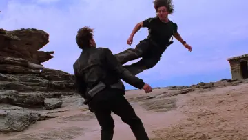 Backdrop to the movie "Mission: Impossible II" #638523