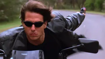Backdrop to the movie "Mission: Impossible II" #638528