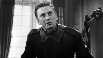 Backdrop to the movie "Paths of Glory" #728372
