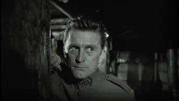 Backdrop to the movie "Paths of Glory" #728390