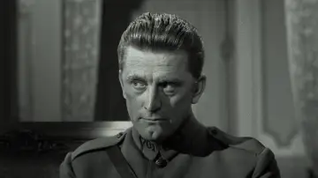 Backdrop to the movie "Paths of Glory" #728394