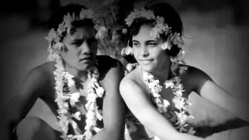 Backdrop to the movie "Tabu: A Story of the South Seas" #505642