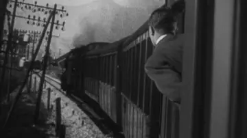 Backdrop to the movie "The Lady Vanishes" #987152