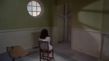 Backdrop to the movie "Hellbound: Hellraiser II" #1182293