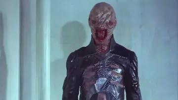 Backdrop to the movie "Hellraiser" #687844
