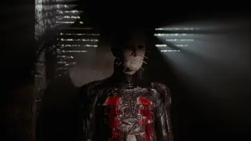 Backdrop to the movie "Hellraiser" #687845