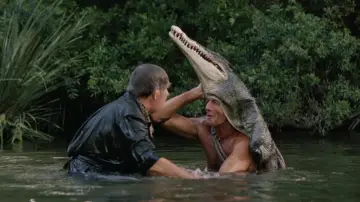 Backdrop to the movie "Crocodile Dundee II" #891735