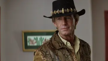 Backdrop to the movie "Crocodile Dundee II" #891741