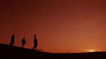 Backdrop to the movie "Mad Max Beyond Thunderdome" #661556