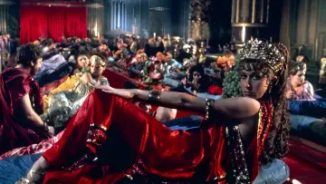 Backdrop to the movie "Caligula" #653149