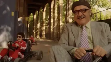 Backdrop to the movie "The Royal Tenenbaums" #812451