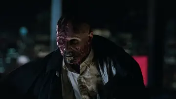 Backdrop to the movie "Darkman" #923378