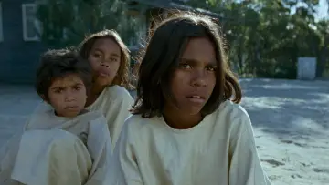 Backdrop to the movie "Rabbit-Proof Fence" #993513