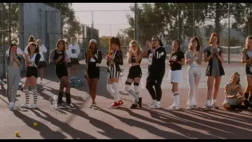 Backdrop to the movie "Clueless" #1530751