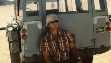 Backdrop to the movie "The Passenger" #988718