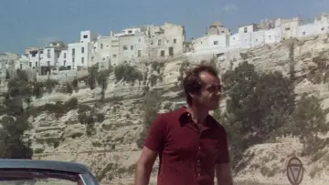 Backdrop to the movie "The Passenger" #988728