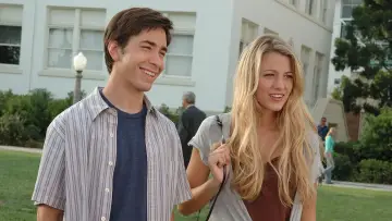 Backdrop to the movie "Accepted" #732413
