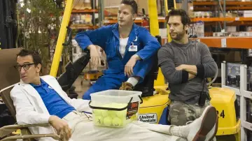 Backdrop to the movie "Employee of the Month" #392124