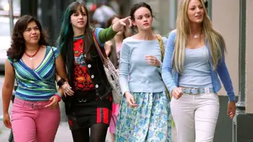 Backdrop to the movie "The Sisterhood of the Traveling Pants" #386056