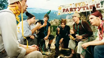 Backdrop to the movie "7 Zwerge - Männer allein im Wald" #381500