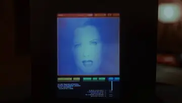 Backdrop to the movie "Johnny Mnemonic" #880656
