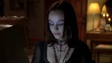 Backdrop to the movie "Urban Legend" #1200008