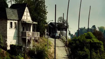 Backdrop to the movie "Domino" #881485