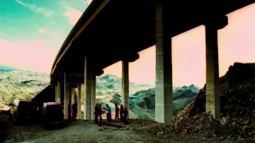 Backdrop to the movie "Domino" #881541
