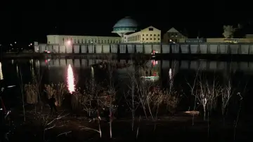 Backdrop to the movie "Lock Up" #1533270