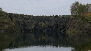 Backdrop to the movie "Shallow Grave" #890706