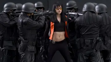 Backdrop to the movie "Ultraviolet" #337425
