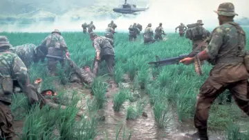 Backdrop to the movie "Uncommon Valor" #1557816