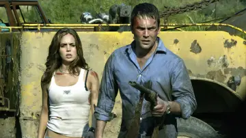 Backdrop to the movie "Wrong Turn" #293160