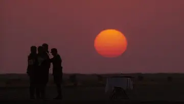 Backdrop to the movie "Empire of the Sun" #969971