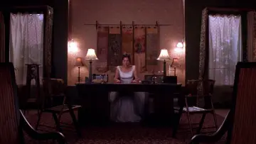Backdrop to the movie "Secretary" #718436