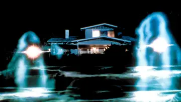 Backdrop to the movie "Poltergeist II: The Other Side" #308630