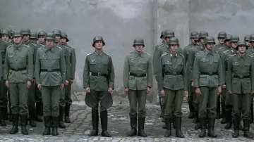 Backdrop to the movie "Stalingrad" #225714