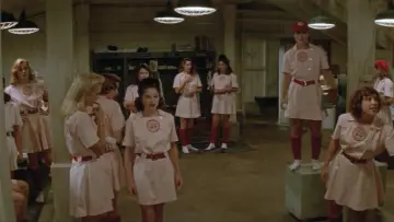 Backdrop to the movie "A League of Their Own" #740505