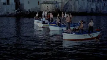 Backdrop to the movie "Cinema Paradiso" #670414