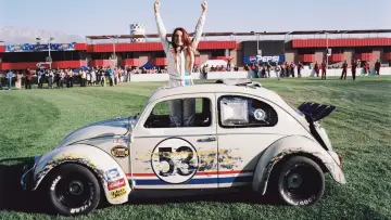 Backdrop to the movie "Herbie Fully Loaded" #327406