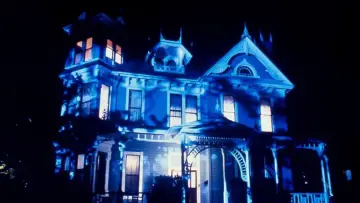 Backdrop to the movie "House" #303282