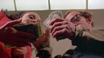 Backdrop to the movie "Take the Money and Run" #991141