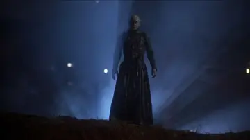 Backdrop to the movie "Hellraiser III: Hell on Earth" #1202022
