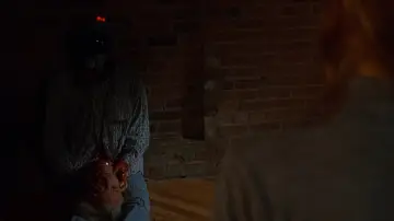 Backdrop to the movie "Hellraiser III: Hell on Earth" #1202065
