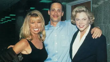 Backdrop to the movie "Serial Mom" #1381159
