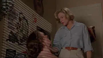 Backdrop to the movie "Serial Mom" #817381