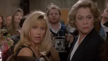 Backdrop to the movie "Serial Mom" #817383