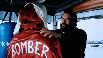 Backdrop to the movie "Bomber" #389935
