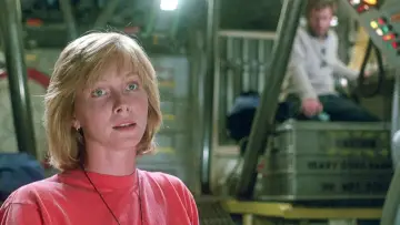 Backdrop to the movie "DeepStar Six" #1020621
